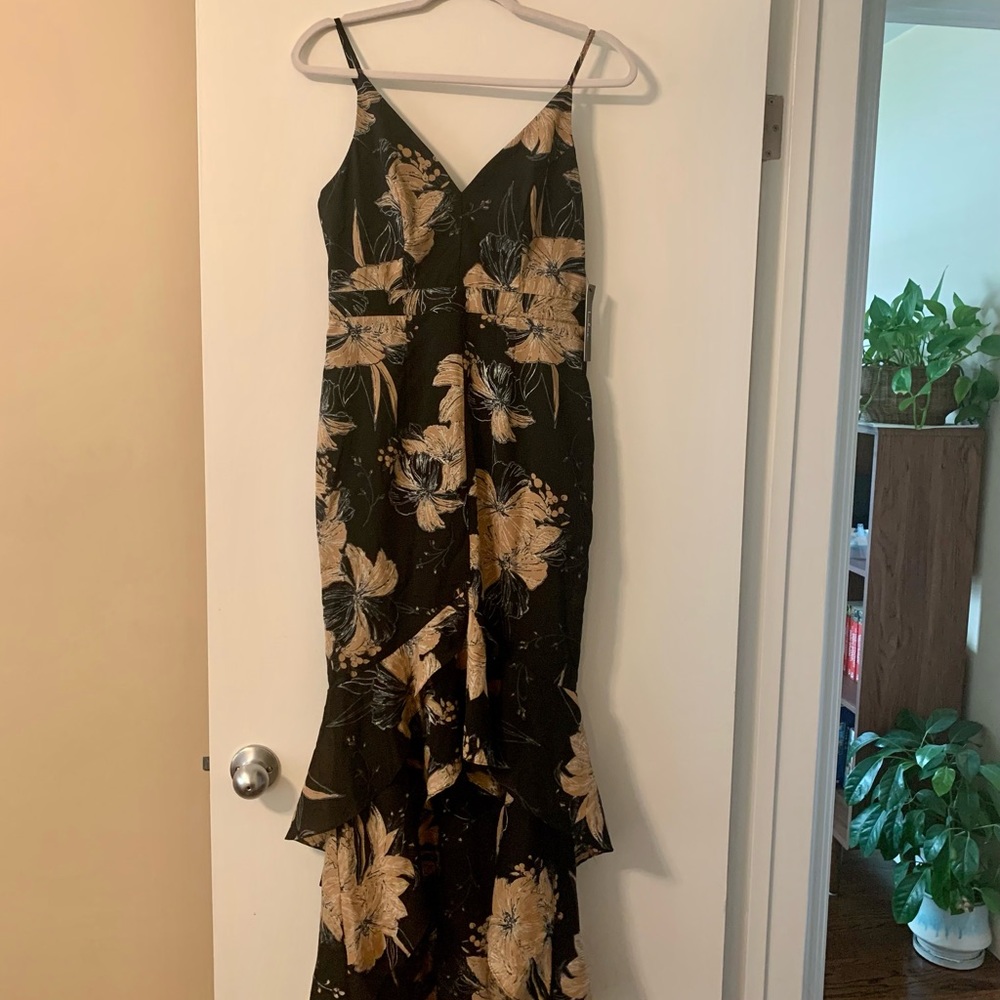 Lulu’s “Darling Daylily” High-Low Floral Dress